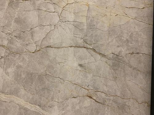 5)-symphony-move-marble-tile